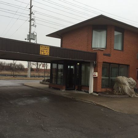 White Knight Motel Brampton Buitenkant foto