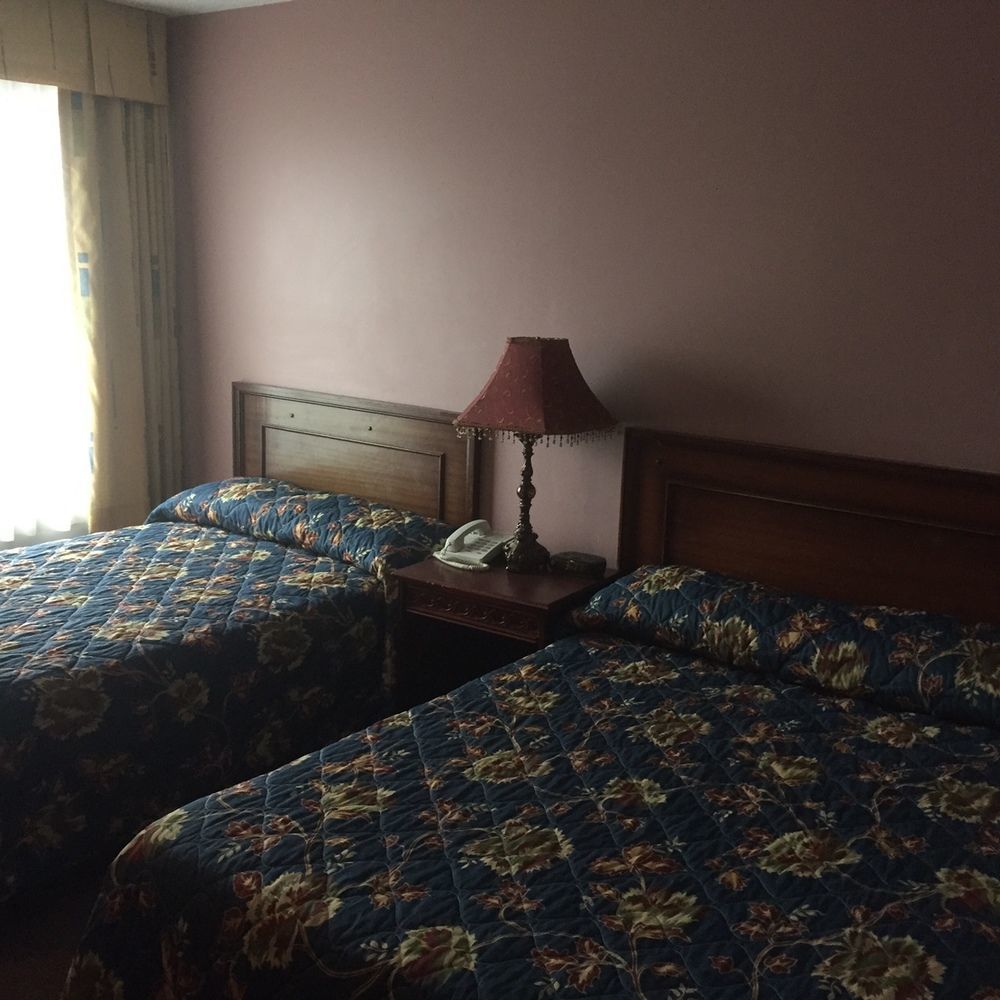 White Knight Motel Brampton Buitenkant foto